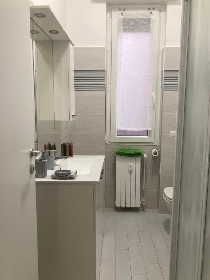 La Casa Di Marta Apartment Corsico Bagian luar foto